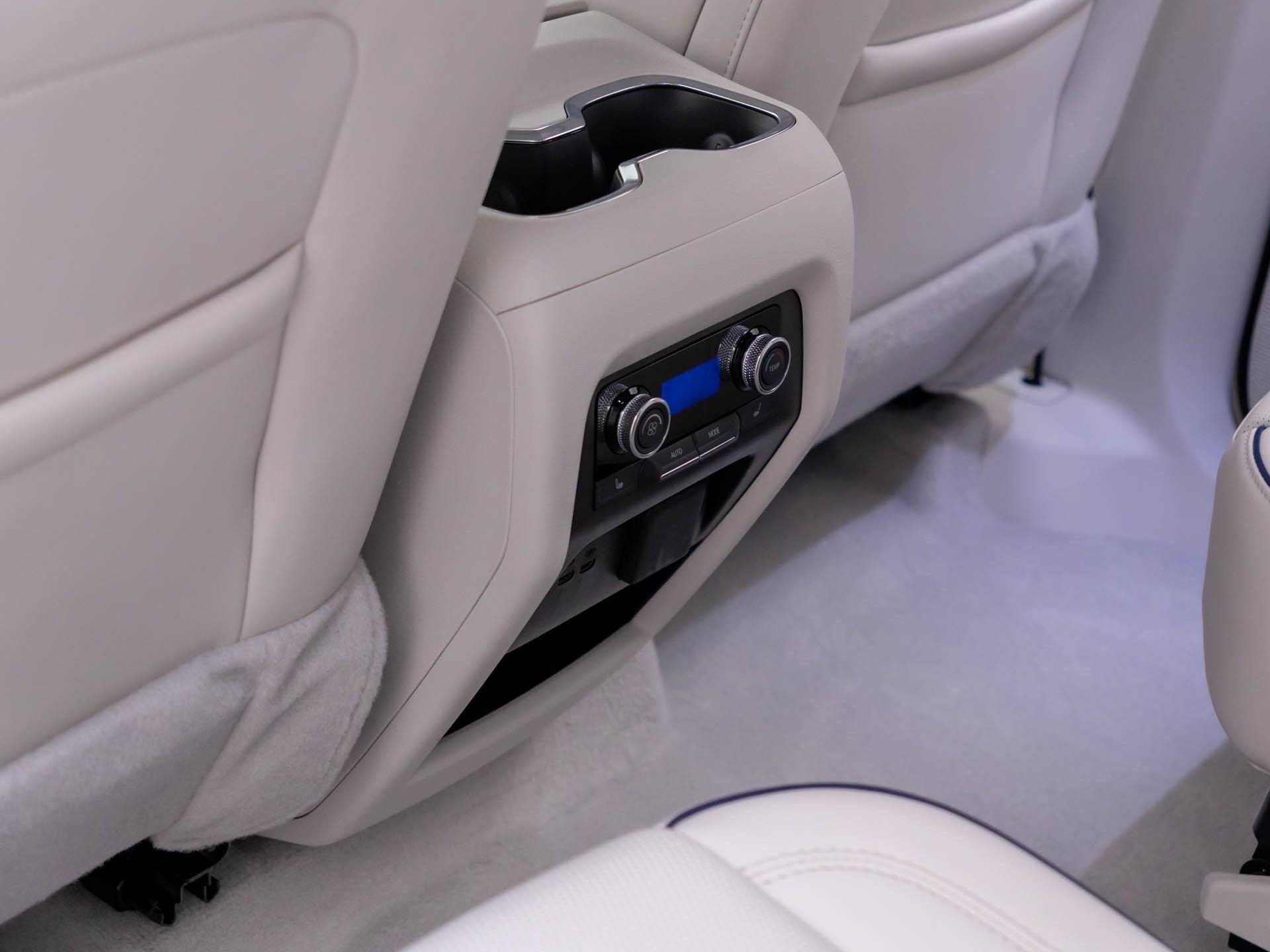 Used 2025 Buick Enclave Avenir w/ Super Cruise Package AWD/4WD image 21