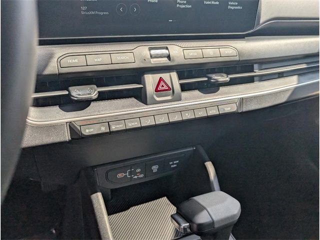 New 2025 Kia K4 FWD image 22