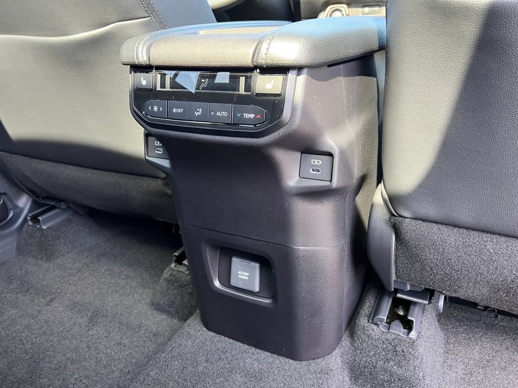 New 2026 Toyota Grand Highlander AWD Hybrid image 17
