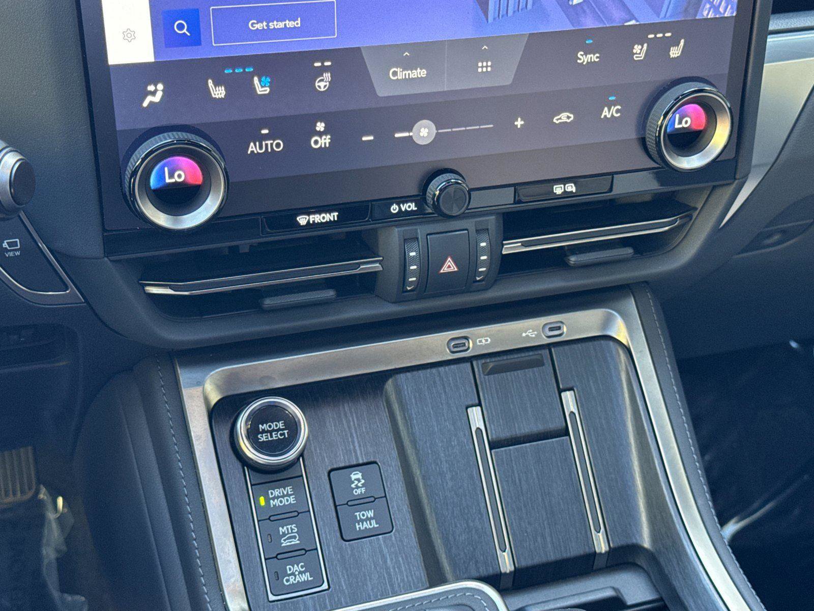 Used 2024 Lexus GX 550 image 19