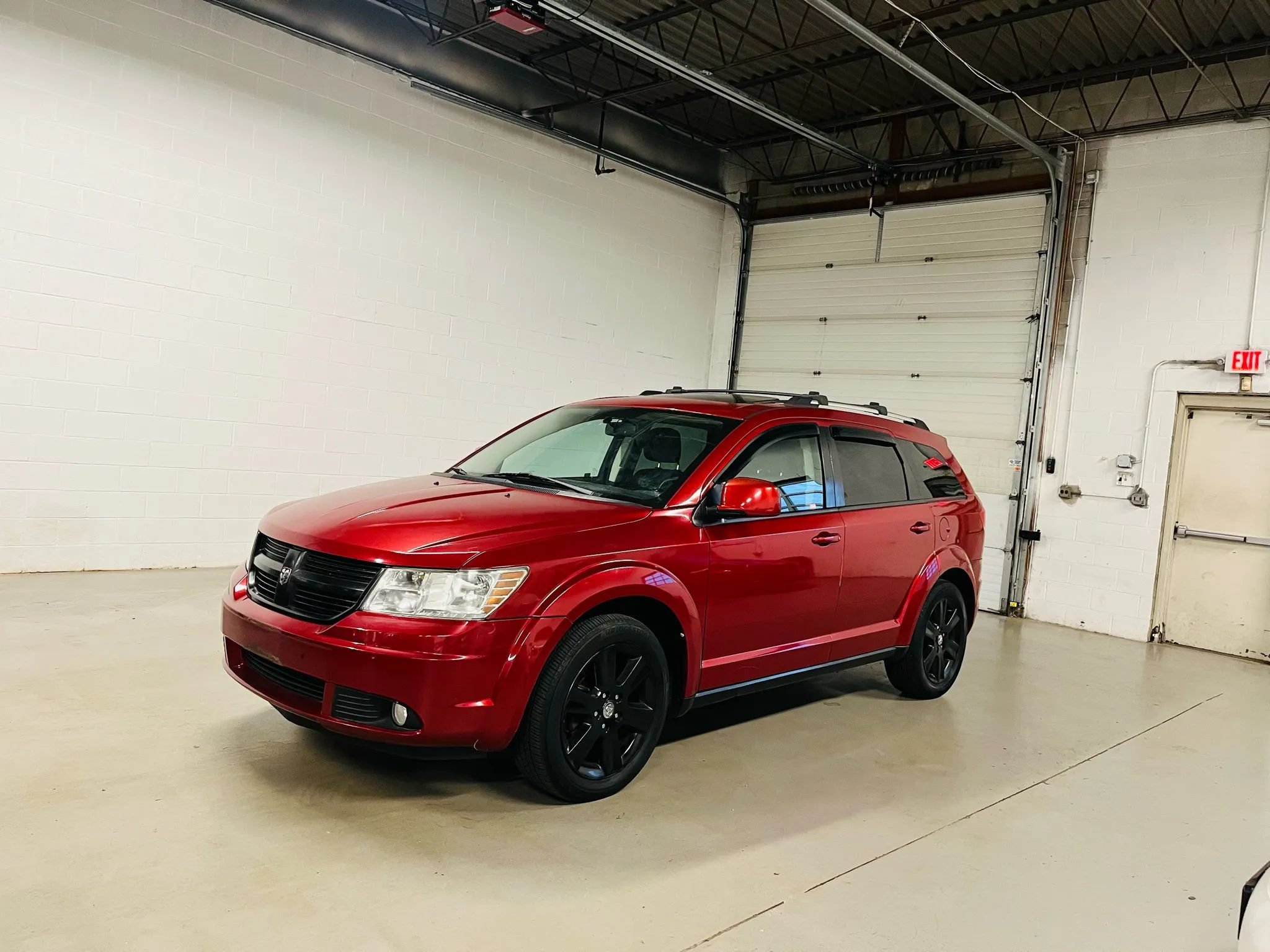 Used 2010 Dodge Journey SXT w/ Flexible Seating Group