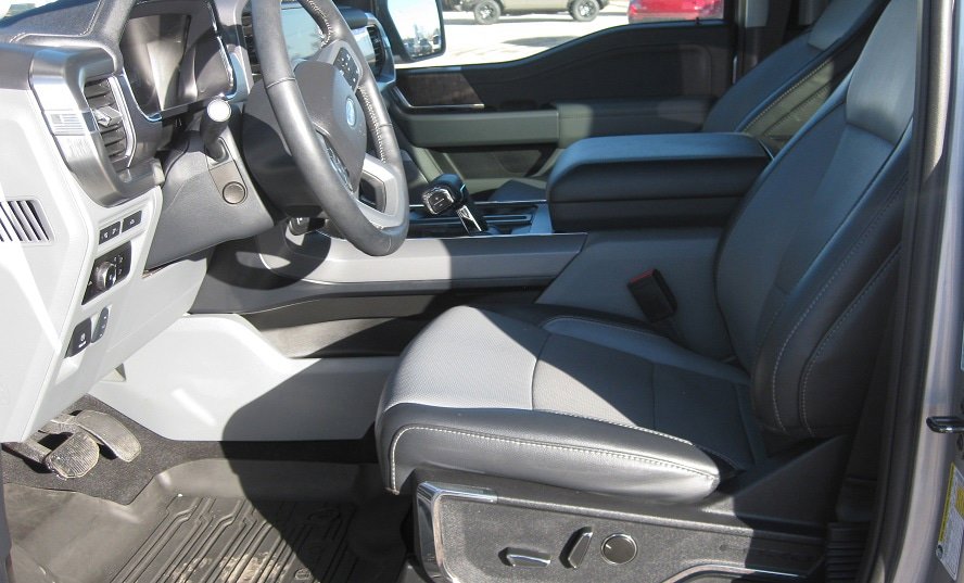 Used 2023 Ford F150 Lariat w/ Equipment Group 502A High AWD/4WD image 9