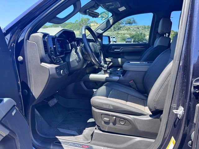 Certified 2022 Chevrolet Silverado 1500 ZR2 w/ Technology Package AWD/4WD image 11