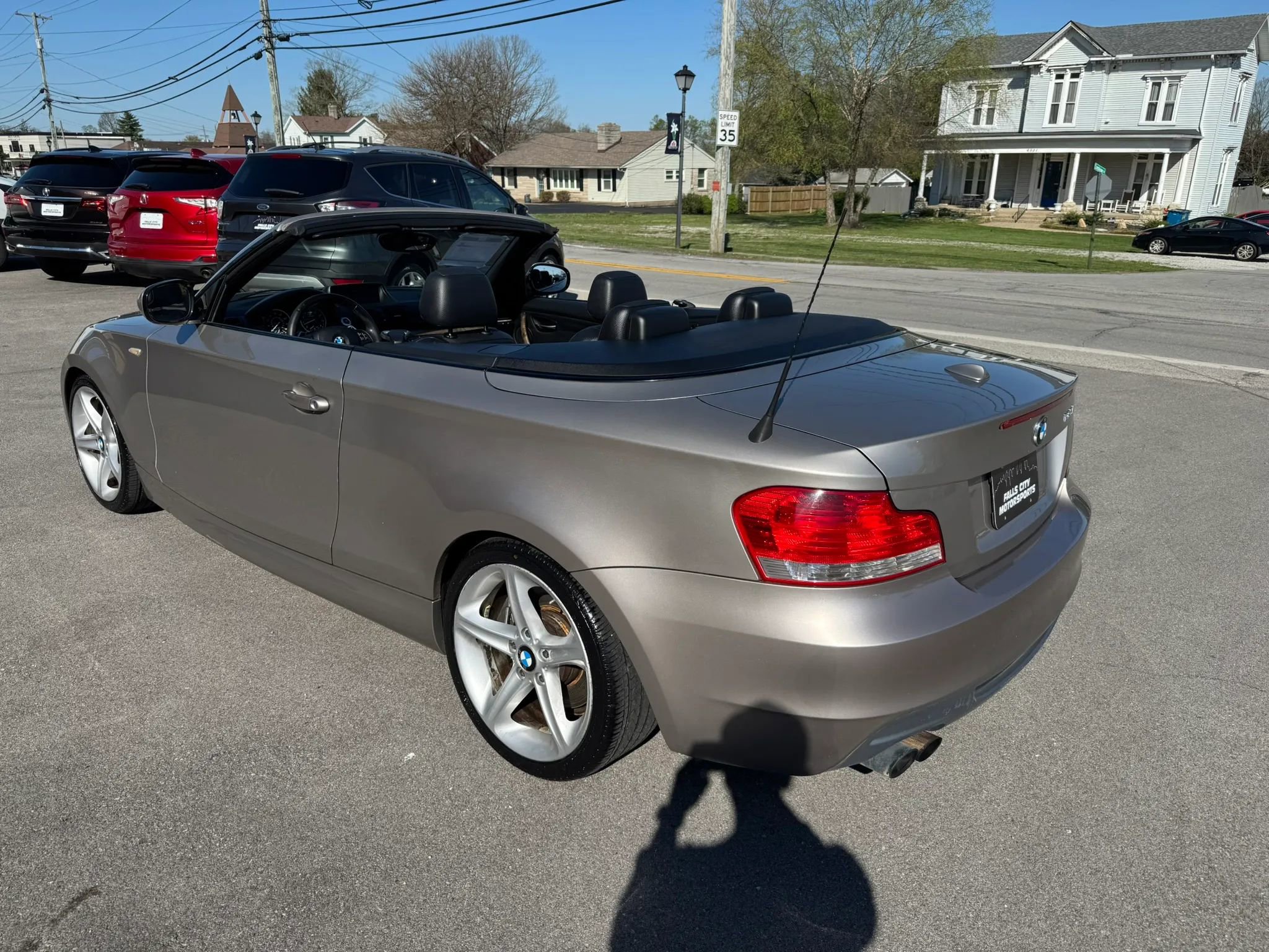 Used 2011 BMW 135i Convertible RWD image 9