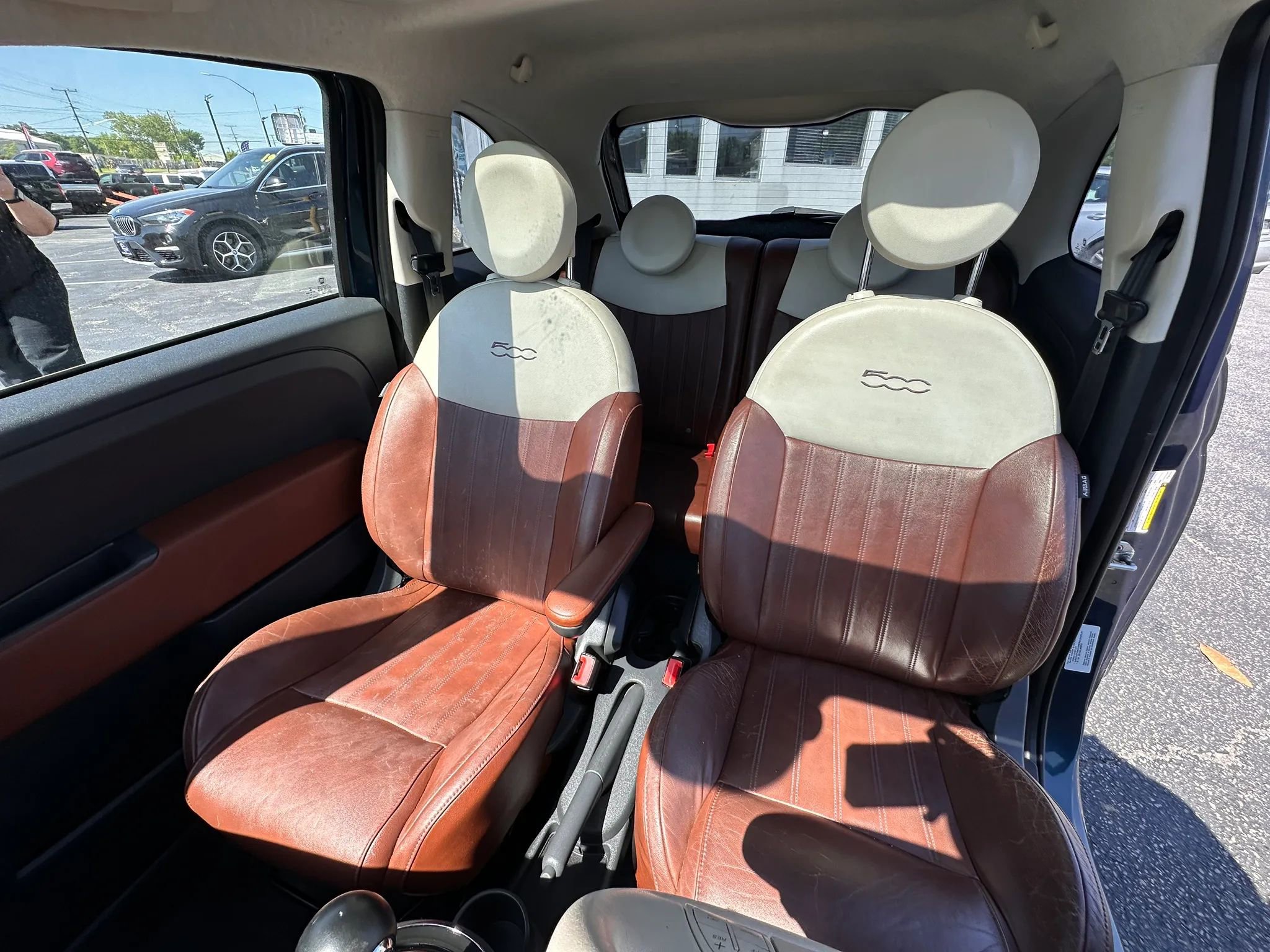 Used 2015 FIAT 500 Lounge w/ Luxury Leather Package FWD image 11