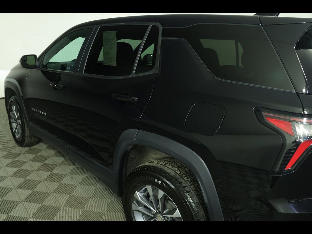 Used 2025 Chevrolet Equinox LT FWD image 16