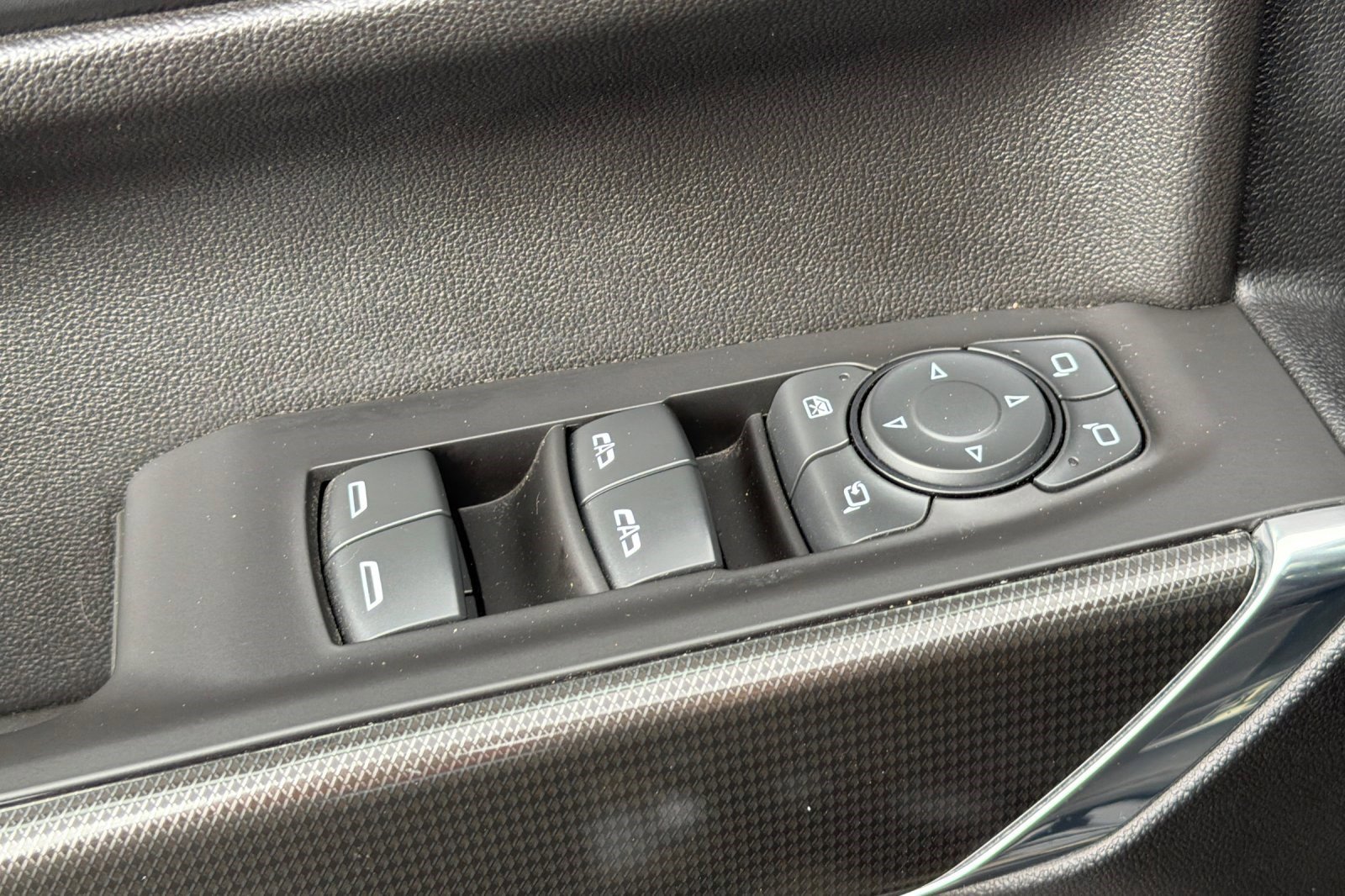 Used 2021 GMC Sierra 1500 AT4 w/ AT4 Premium Package image 13