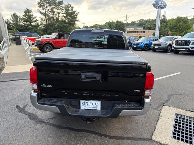 Used 2021 Toyota Tacoma SR5 AWD/4WD image 5