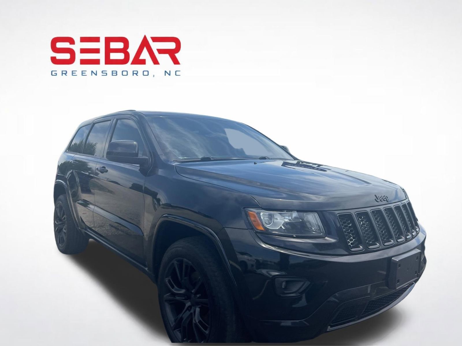 Used 2014 Jeep Grand Cherokee Altitude AWD/4WD image 9