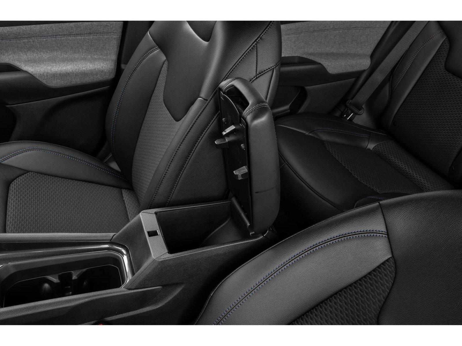 New 2026 Jeep Compass Latitude AWD/4WD image 8