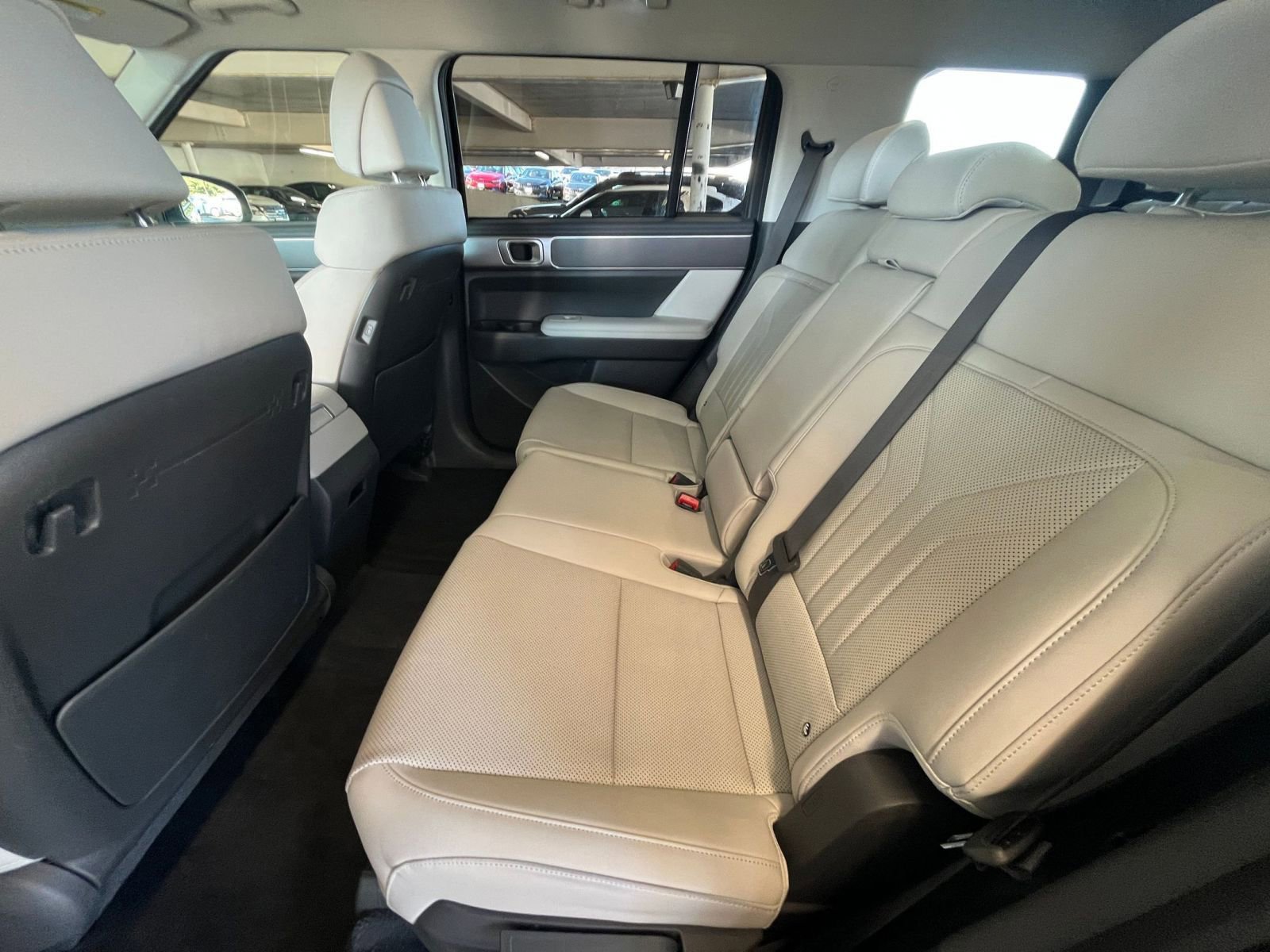 Used 2025 Hyundai Santa Fe SEL AWD/4WD image 28