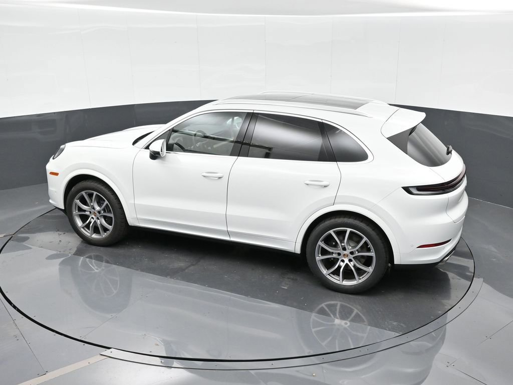 New 2025 Porsche Cayenne image 27