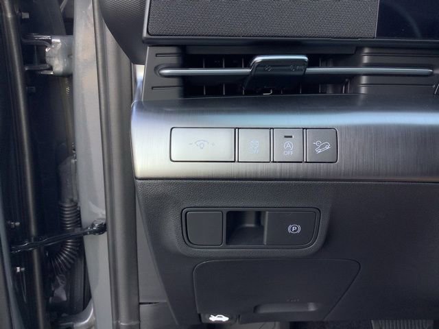 Certified 2026 Hyundai Kona SE AWD/4WD image 21