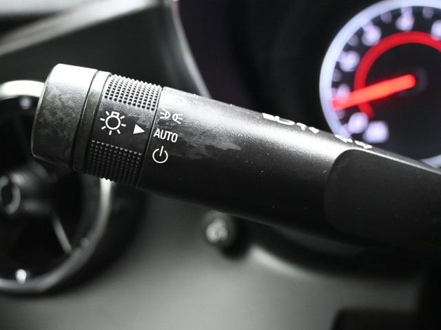 Used 2020 Chevrolet Camaro LT RWD image 24