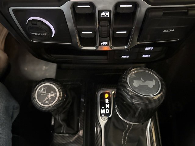 Used 2021 Jeep Wrangler Unlimited Sahara w/ Cold Weather Group image 9