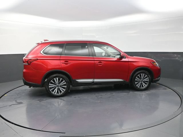 Used 2020 Mitsubishi Outlander SE AWD/4WD image 9