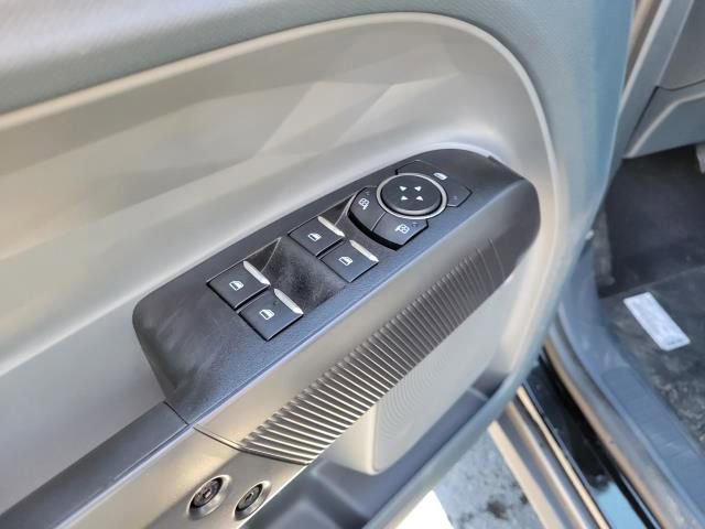 New 2025 Ford Maverick XL w/ Equipment Group 101A image 21