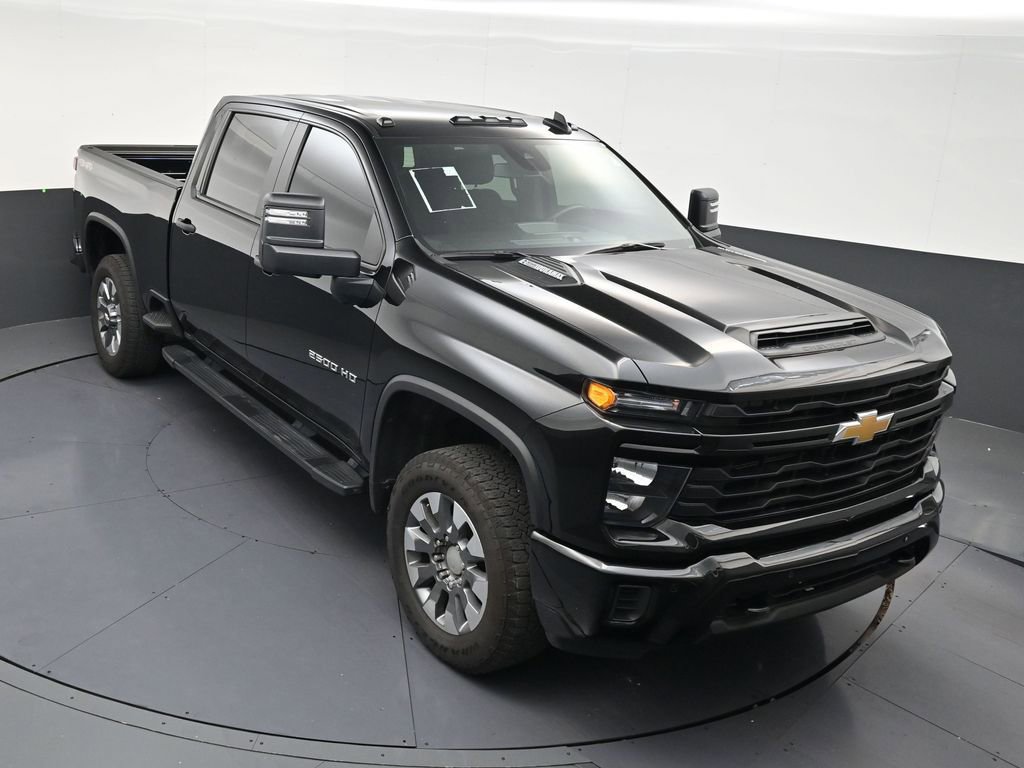 Used 2025 Chevrolet Silverado 2500 Custom w/ Custom Value Package AWD/4WD image 17