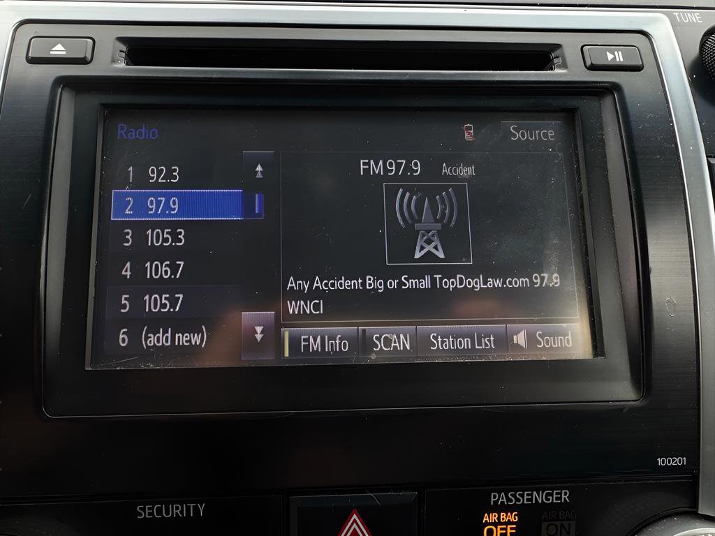 Used 2014 Toyota Camry SE FWD image 28