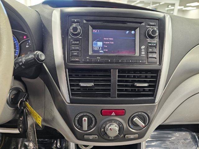 Used 2013 Subaru Forester 2.5X Premium w/ Popular Pkg 1 AWD/4WD image 16