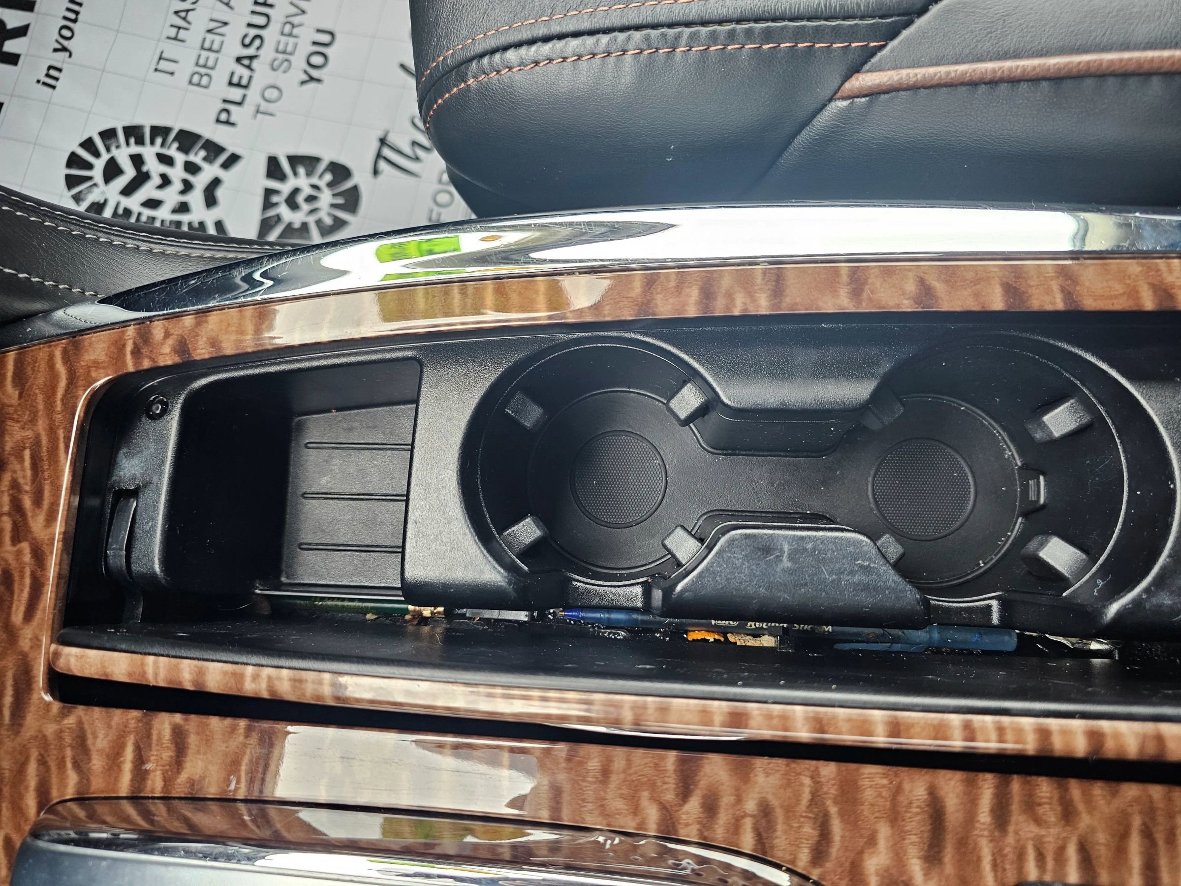 Used 2020 Nissan Armada SL w/ Premium Package image 28