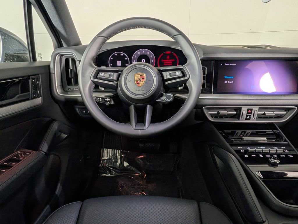 Certified 2025 Porsche Cayenne image 21