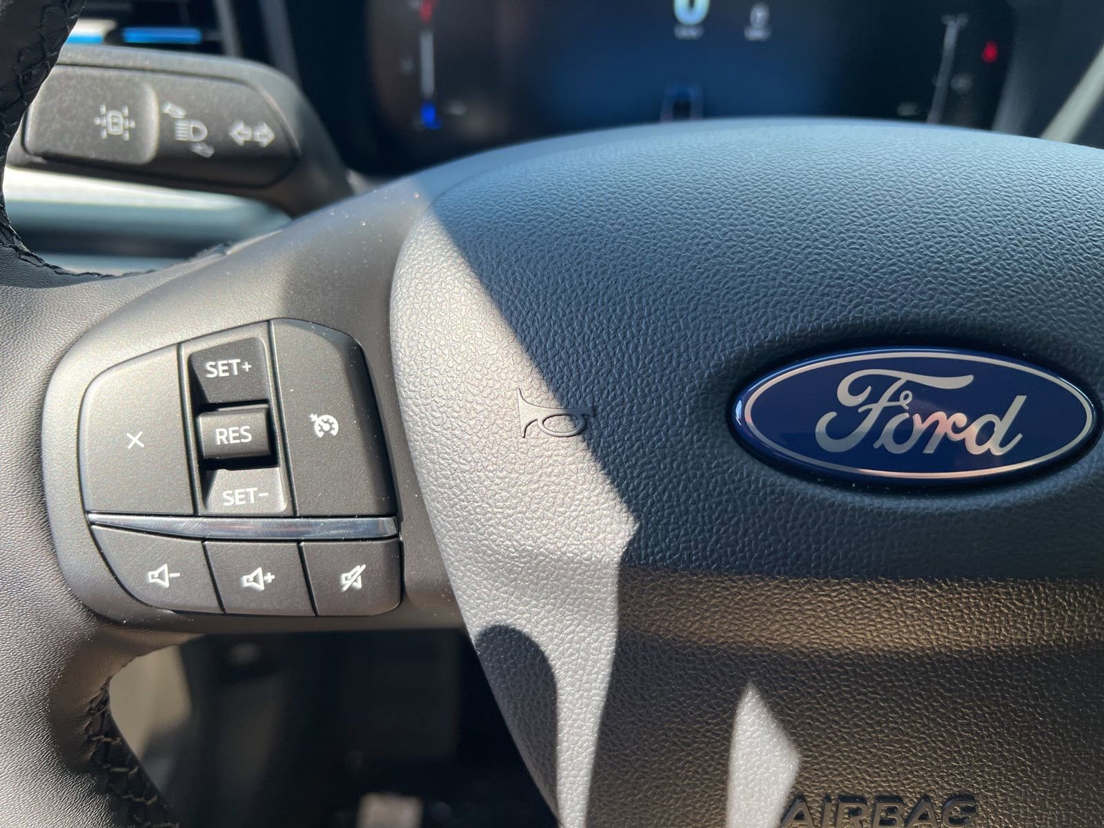 Used 2025 Ford Maverick XLT w/ XLT Luxury Package image 15