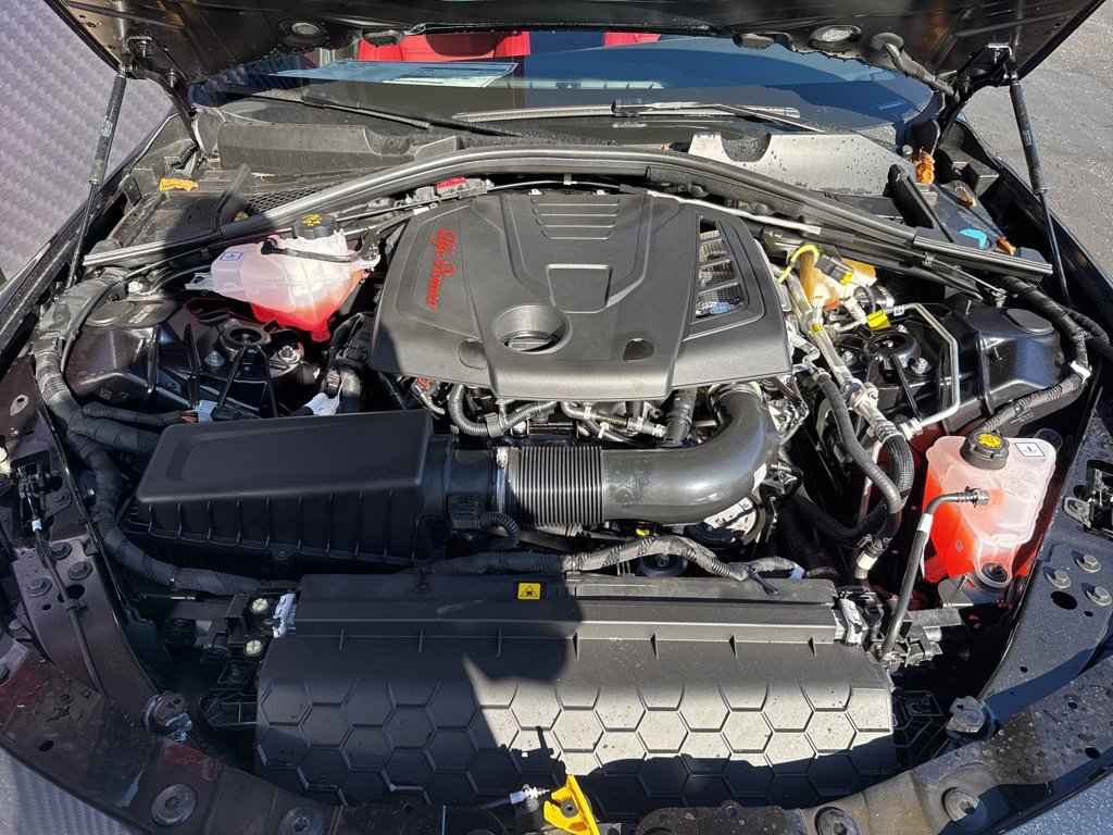 New 2025 Alfa Romeo Giulia AWD image 26