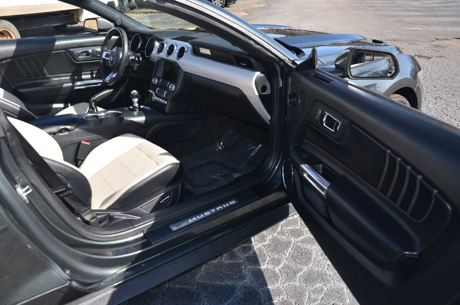 Used 2015 Ford Mustang GT Premium w/ Equipment Group 401A image 28