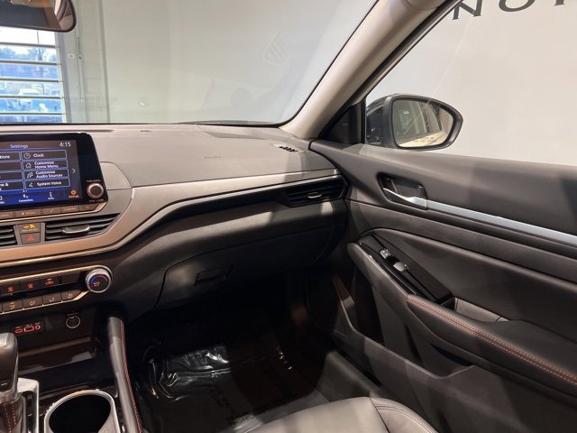 Used 2025 Nissan Altima 2.5 SR image 39