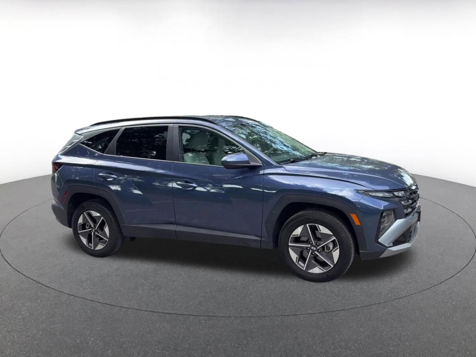 Used 2025 Hyundai Tucson SEL AWD/4WD image 2