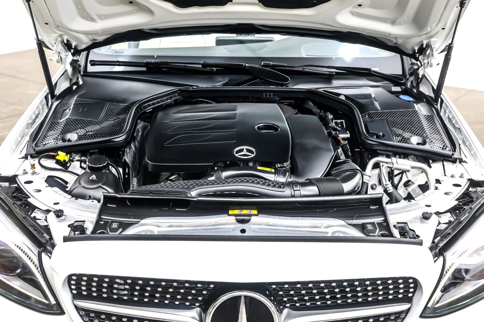 Used 2023 Mercedes-Benz C 300 Cabriolet image 12