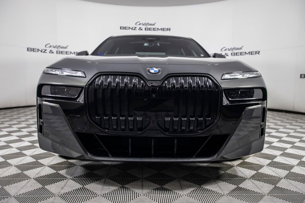 Used 2023 BMW 740i w/ Executive Package RWD image 7