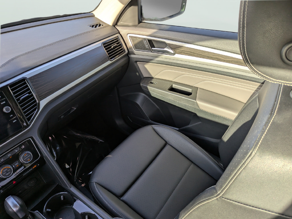 Certified 2023 Volkswagen Atlas SE w/ Panoramic Sunroof Package FWD image 13