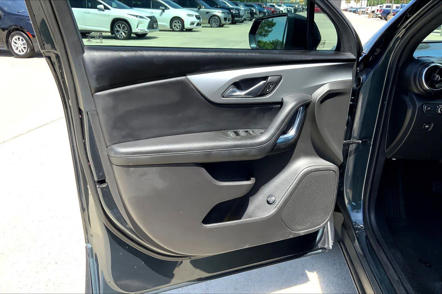 Used 2019 Chevrolet Blazer LT FWD image 20