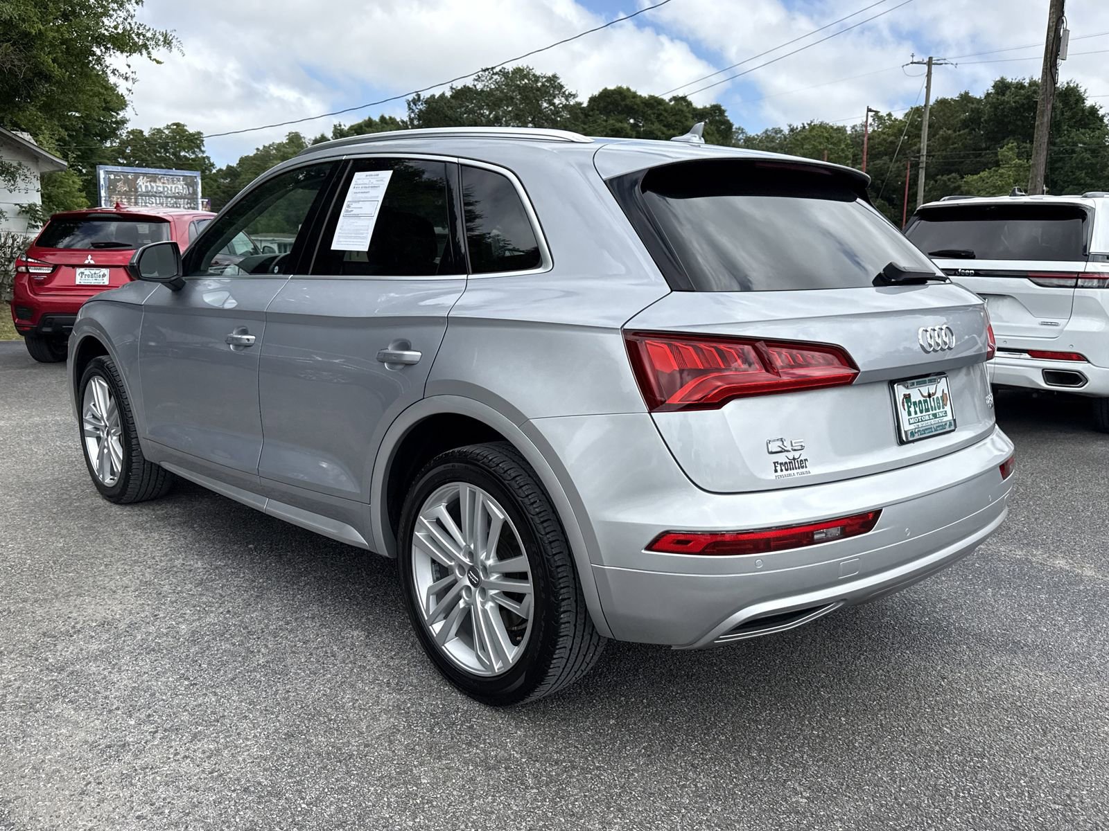 Used 2018 Audi Q5 2.0T Premium Plus w/ Premium Plus Package AWD/4WD image 3