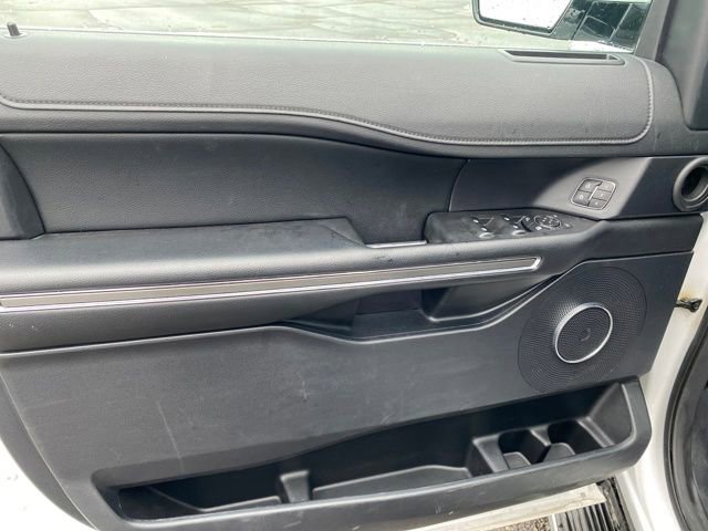 Used 2020 Ford Expedition XLT w/ Equipment Group 202A image 15
