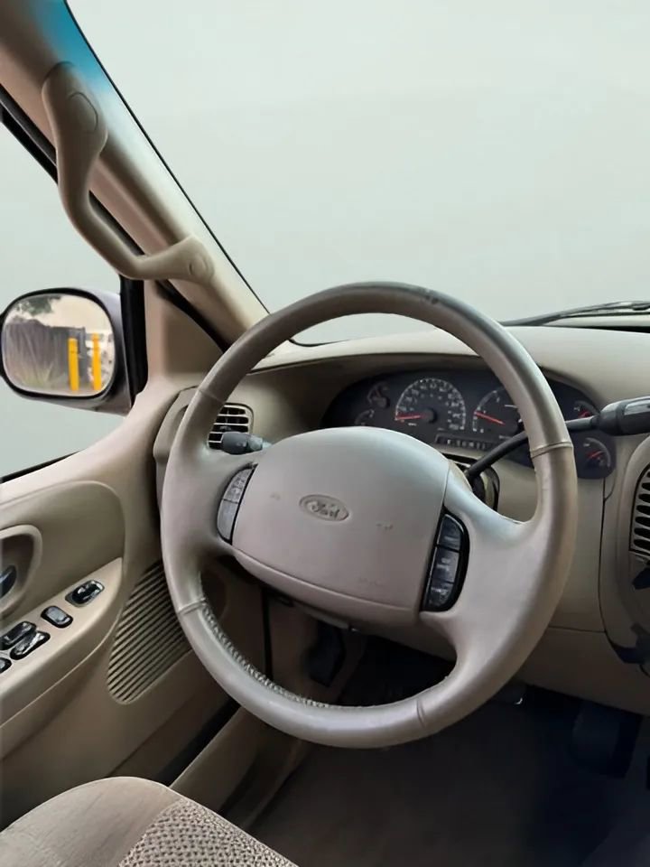 Used 2001 Ford F150 Lariat RWD image 31