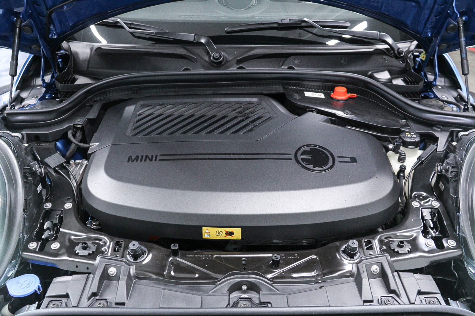 Certified 2024 MINI Cooper SE FWD image 27