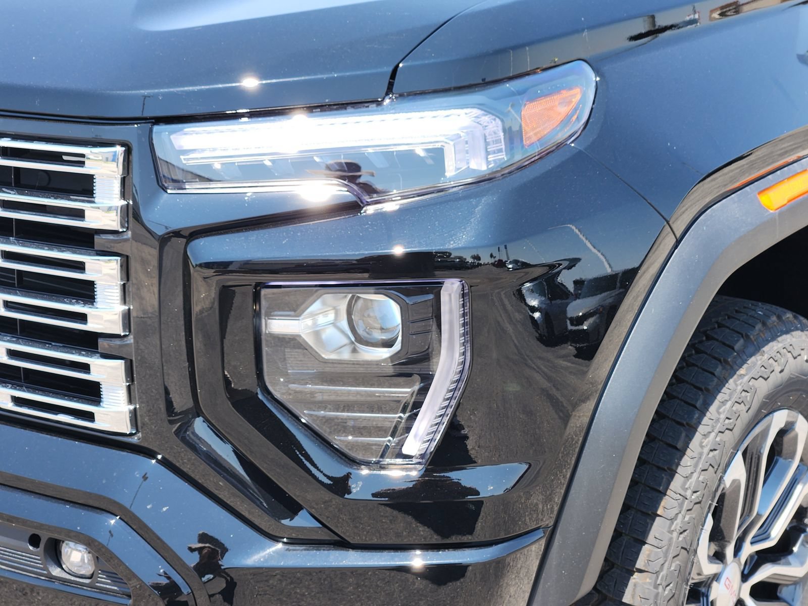 New 2026 GMC Canyon Denali AWD/4WD image 11