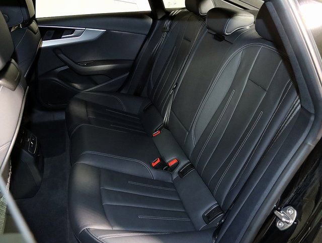 Used 2025 Audi A5 2.0T Premium Plus image 14