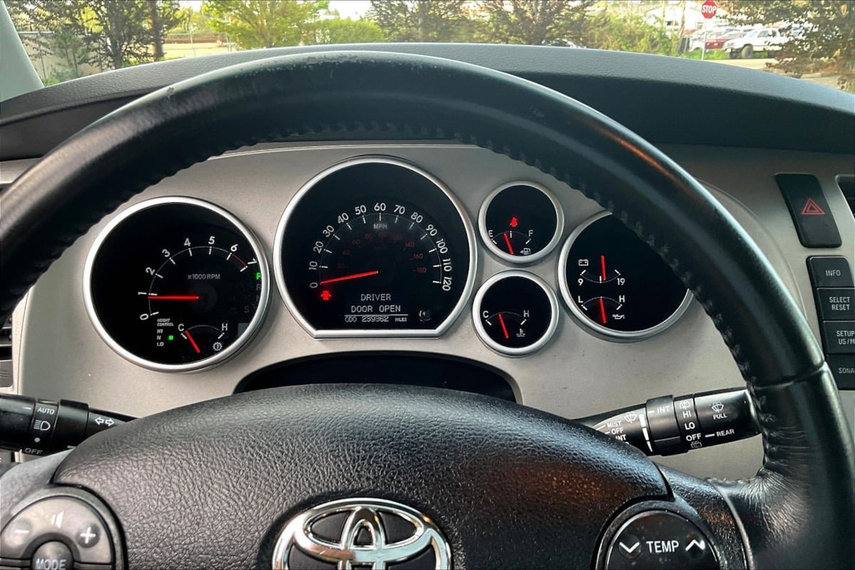 Used 2008 Toyota Sequoia Limited AWD/4WD image 13