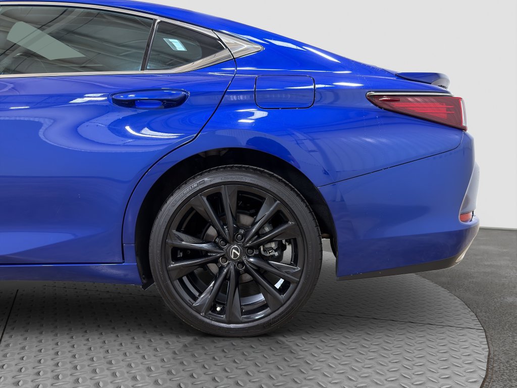 Used 2024 Lexus ES 350 F Sport w/ Technology Package FWD image 22