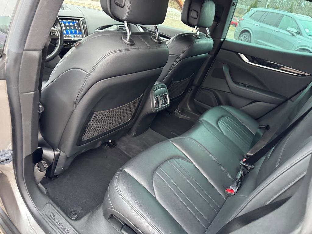 Used 2019 Maserati Levante image 23