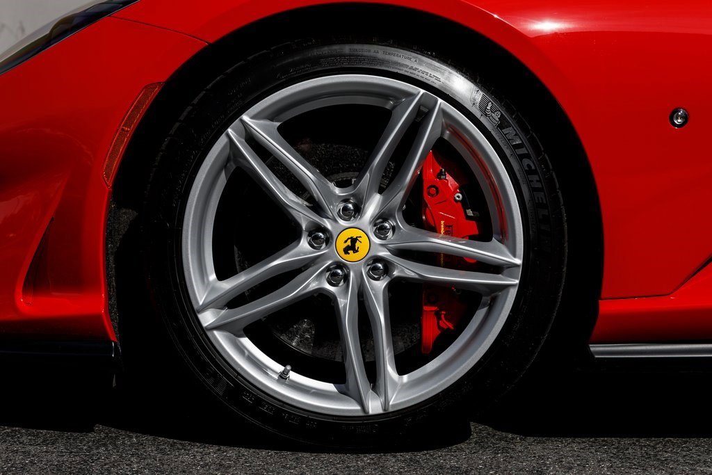 Used 2019 Ferrari 812 Superfast image 14