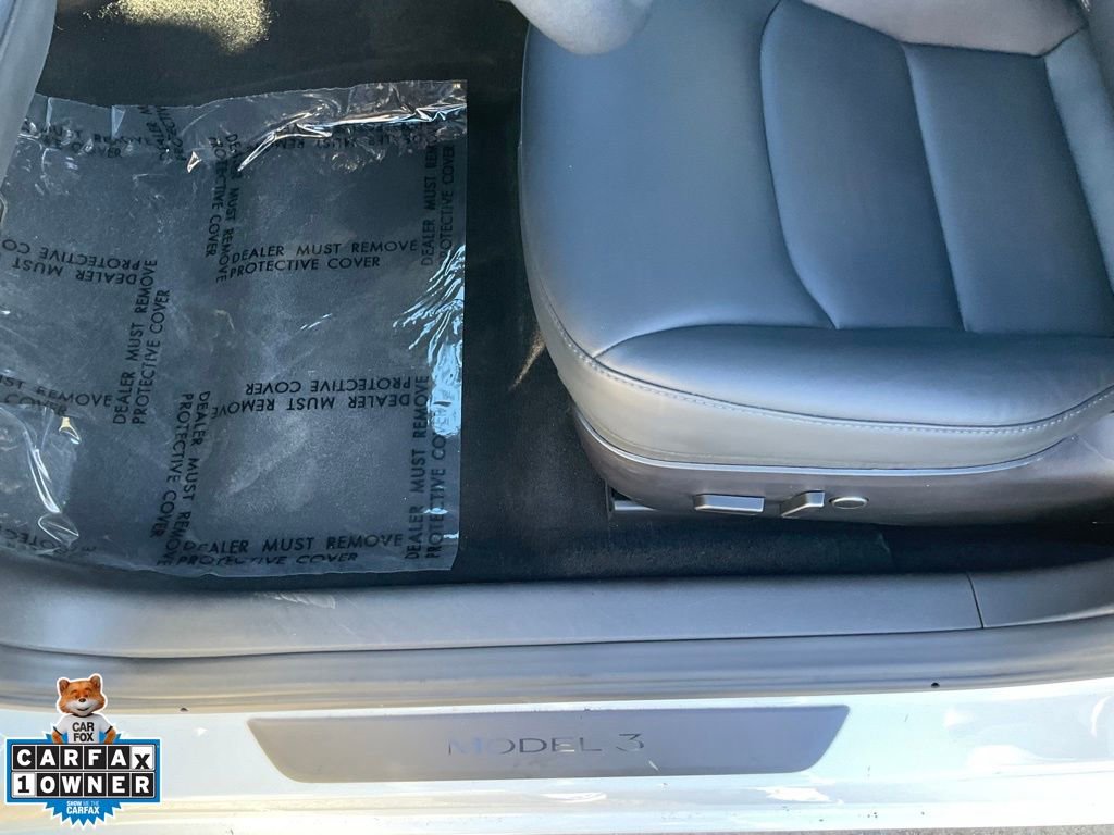 Used 2023 Tesla Model 3 Standard Range image 15