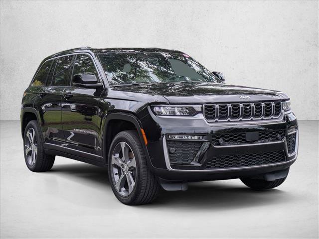 New 2026 Jeep Grand Cherokee Limited w/ Luxury Tech Group II AWD/4WD image 9