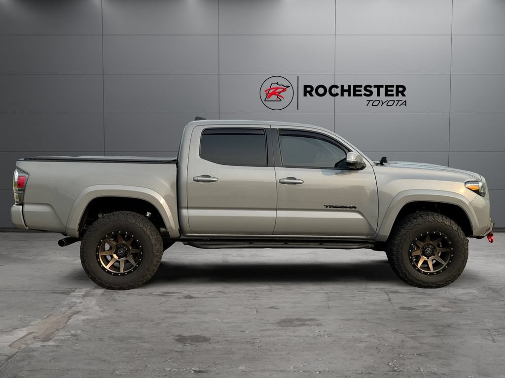 Certified 2020 Toyota Tacoma TRD Sport w/ TRD Premium Sport Package AWD/4WD image 6