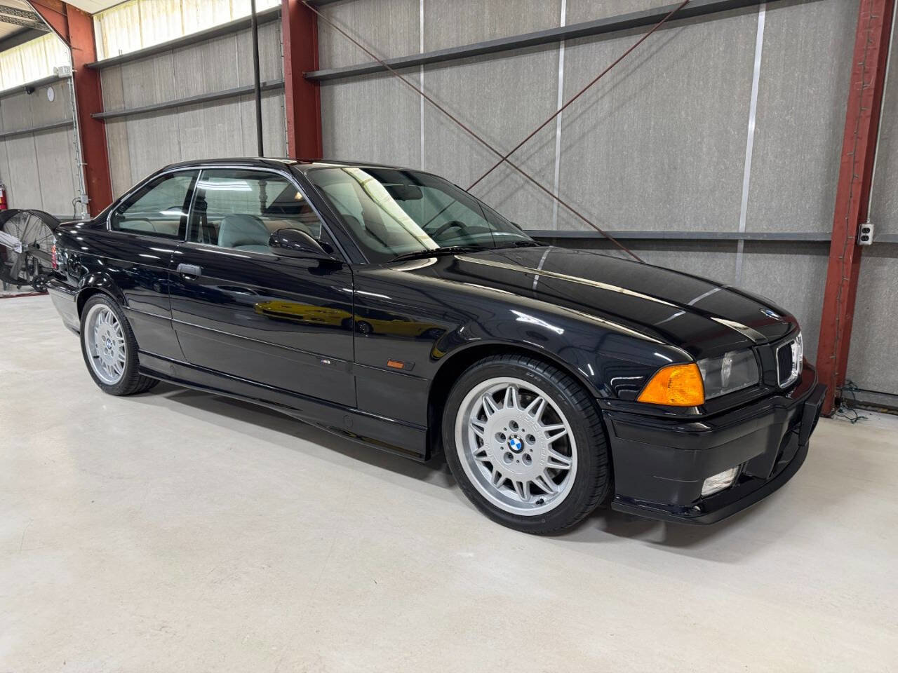 Used 1995 BMW M3 Coupe image 16