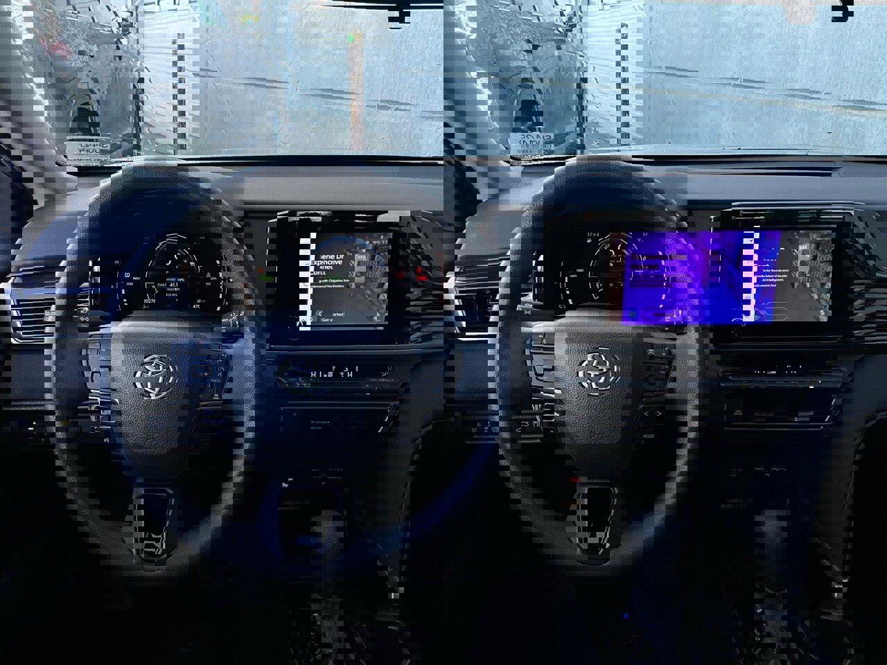 Used 2025 Toyota Camry LE image 13